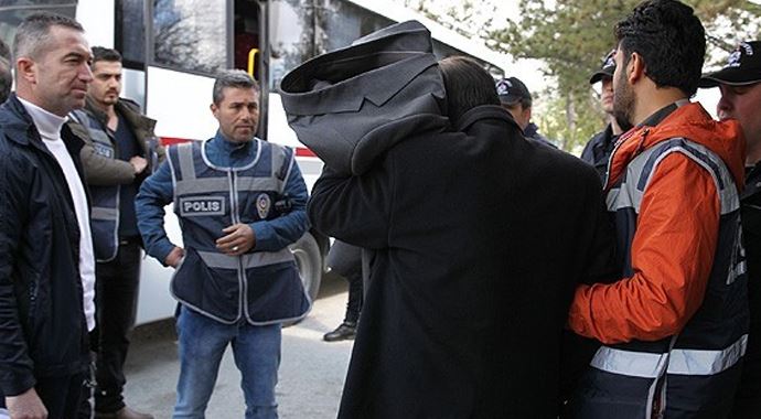 KPSS soruşturmasında 28 kişi hala kaçak KPSS soruşturmasında 28 kişi hala kaçak