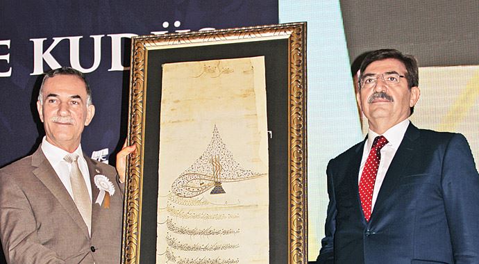 Güllüce: Vakfedilen eserler dursaydı imamın maaşı 50 bin dolardı