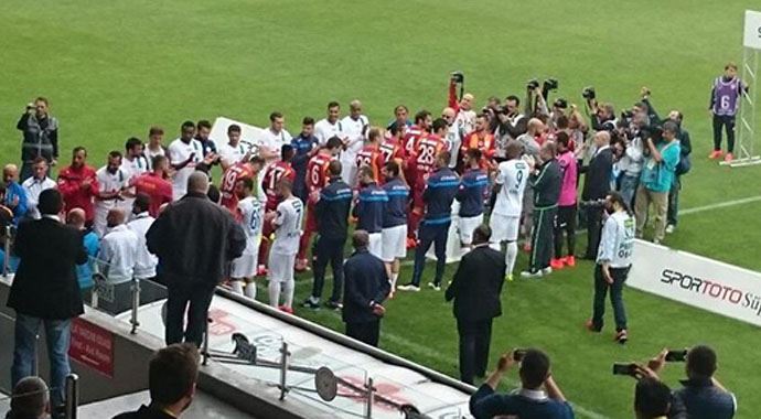 Rize'den Galatasaray'a alkışlı karşılama! Rize'den Galatasaray'a alkışlı karşılama!