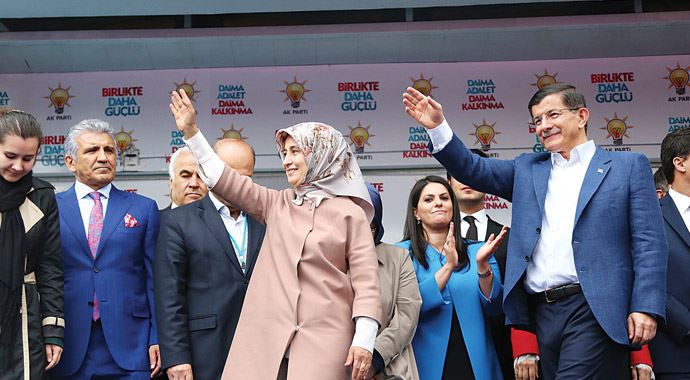 Davutoğlu: O yardımlar Bayırbucak Türkmenleri&#039;ne gidiyordu