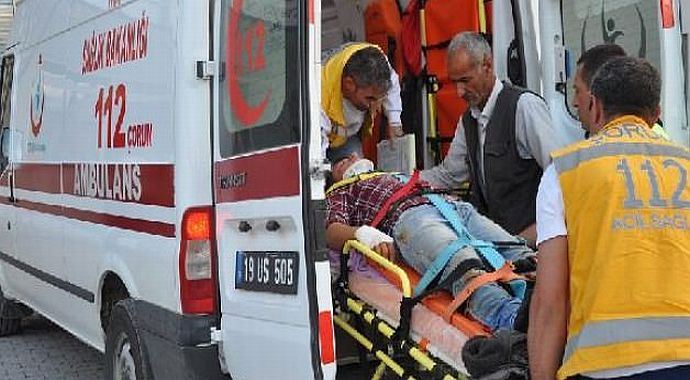 Çorum'da kaza: 10 yaralı Çorum'da kaza: 10 yaralı