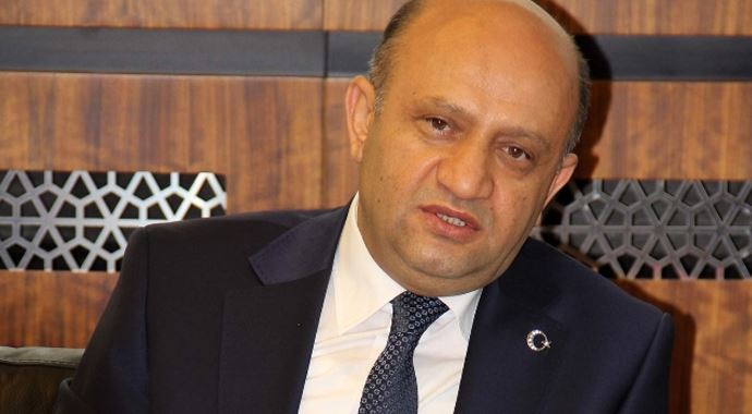 Bakan Işık, &#039;CHP&#039;nin kılavuzu Cem Uzan&#039;