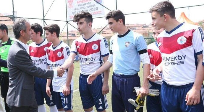 Fenerbahçe ve Trabzonspor, Özgecan için Mersin'de buluştu Fenerbahçe ve Trabzonspor, Özgecan için Mersin'de buluştu