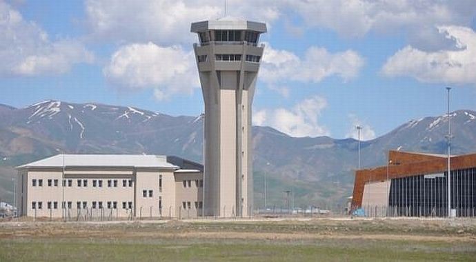 Yüksekova Havaalanı'ndan uçuşlar başlıyor Yüksekova Havaalanı'ndan uçuşlar başlıyor