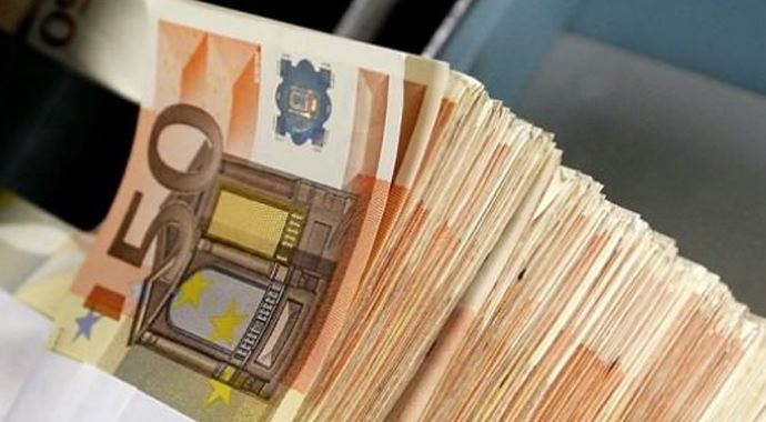 3.10 TL sınırına dayanan Euro güne nasıl başladı 3.10 TL sınırına dayanan Euro güne nasıl başladı