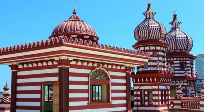 Sri Lanka'da İslam'ın sembolü: Kırmızı Mescit Sri Lanka'da İslam'ın sembolü: Kırmızı Mescit