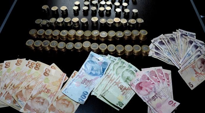Dilencilerin üzerinden çıkan para şaşırttı Dilencilerin üzerinden çıkan para şaşırttı