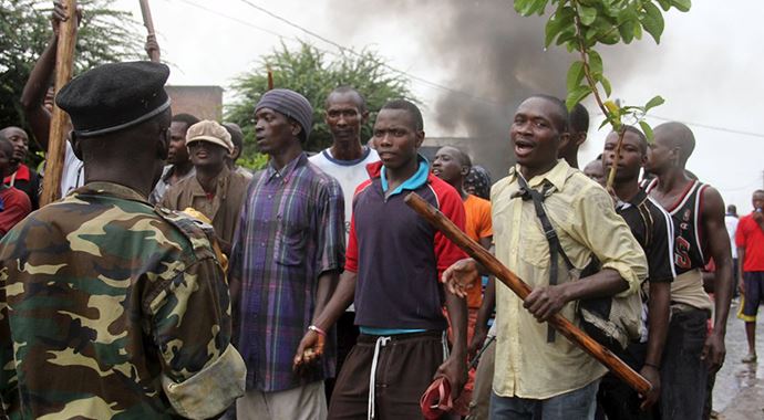 Burundi'deki gösterilerde ölü sayısı 20'ye çıktı Burundi'deki gösterilerde ölü sayısı 20'ye çıktı