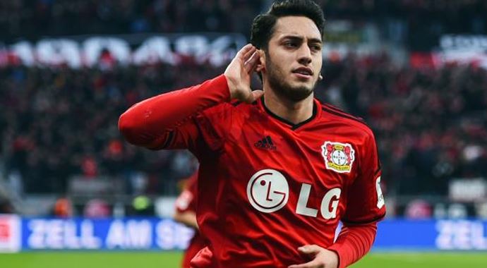 Hakan Çalhanoğlu'ndan transfer açıklamaları