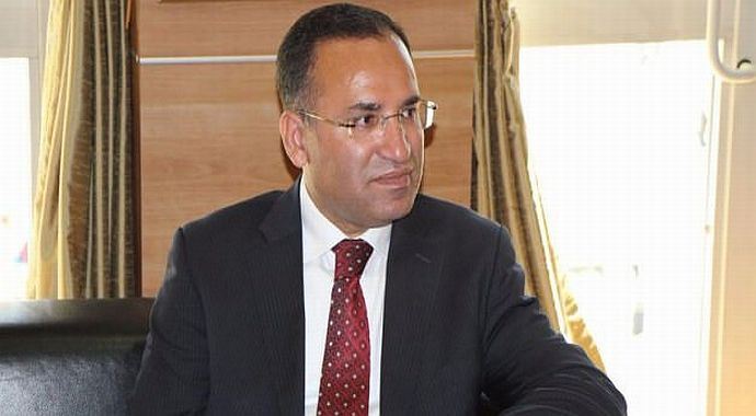 Bozdağ: Herkes HDP'yi parlatma yarışında Bozdağ: Herkes HDP'yi parlatma yarışında