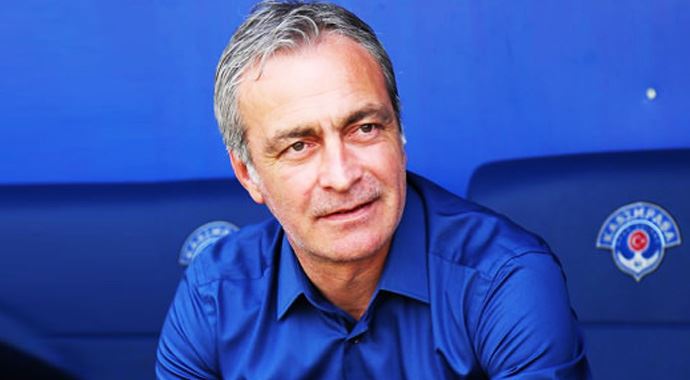 Kasımpaşa'dan olay karar! Tam 17 futbolcusunu gönderiyor Kasımpaşa'dan olay karar! Tam 17 futbolcusunu gönderiyor