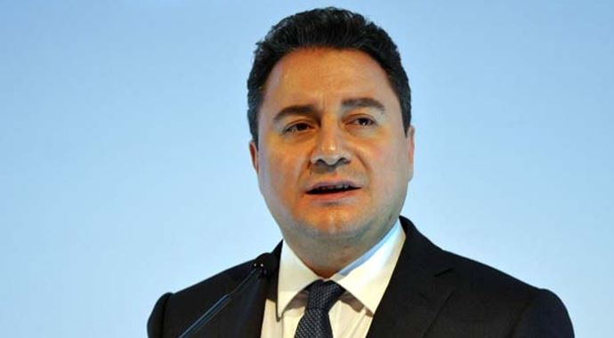Babacan: 'Türkiye ekonomisi dıştan gelen beklenmedik hamlelere karşı dayanıklı' Babacan: 'Türkiye ekonomisi dıştan gelen beklenmedik hamlelere karşı dayanıklı'