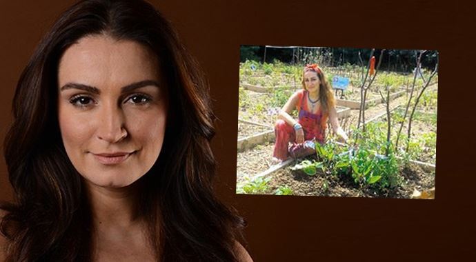 Ayça İnci, sebze yetiştiriyor Ayça İnci, sebze yetiştiriyor