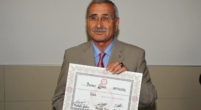 Durmuş Yılmaz mazbatasını aldı