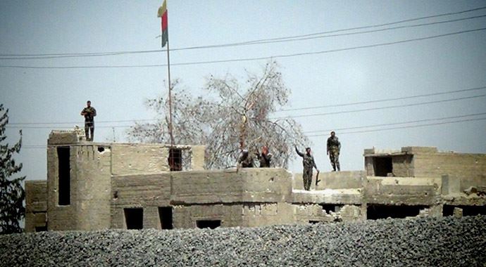 2 Türkmen köyü PYD'nin eline geçti 2 Türkmen köyü PYD'nin eline geçti