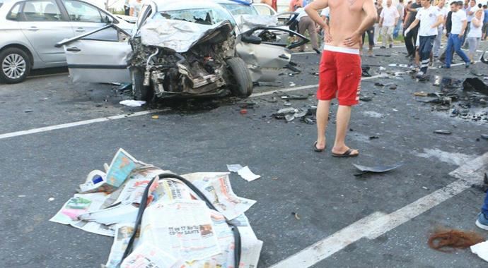 Tekirdağ&#039;da zincirleme kaza: 3 ölü, 9 yaralı