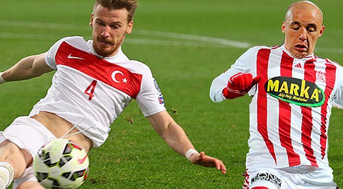 Serdar Aziz ve Aatif Chahechouhe Galatasaray yolunda