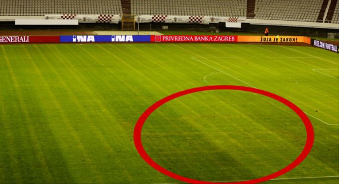 Hırvatistan - İtalya maçına gamalı haç damgasını vurgu Hırvatistan - İtalya maçına gamalı haç damgasını vurgu