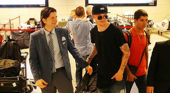 Fenerbahçe yeni transferini İstanbul'a getirdi! Fenerbahçe yeni transferini İstanbul'a getirdi!