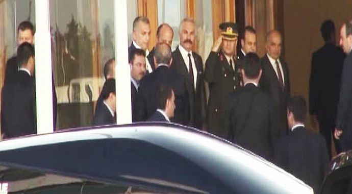 Erdoğan, Ankara'ya damadıyla birlikte gitti Erdoğan, Ankara'ya damadıyla birlikte gitti