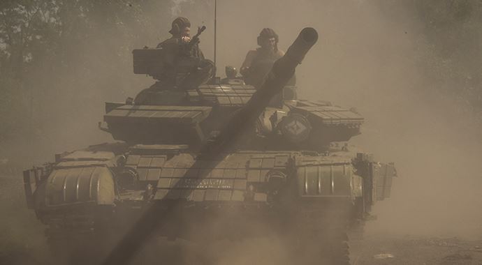 Ukrayna&#039;nın doğusunda 2 Ukrayna askeri öldürüldü