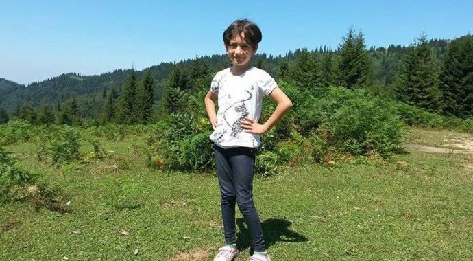 10 yaşındaki çocuk beyin kanamasından vefat etti 10 yaşındaki çocuk beyin kanamasından vefat etti