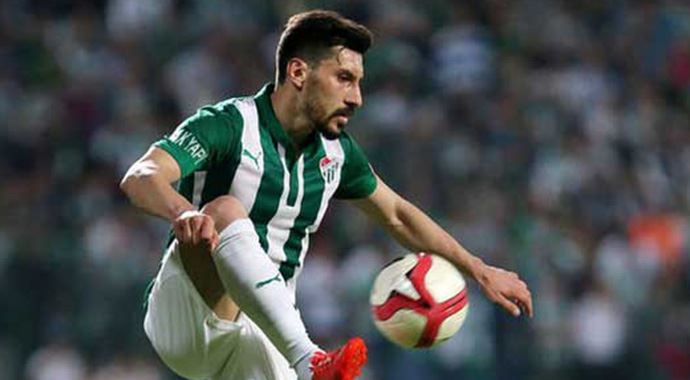 Şener imzayı attı!