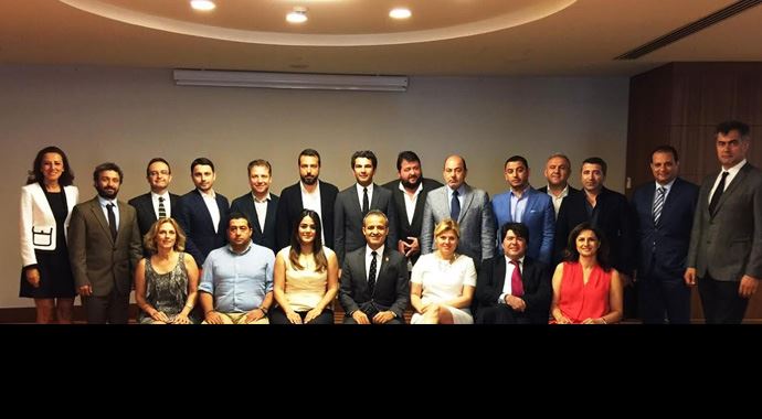 TGSD Başkanlığı'na yeniden Şeref Fayat seçildi TGSD Başkanlığı'na yeniden Şeref Fayat seçildi
