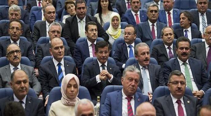 AK Partili yöneticilerden vekillere uyarı AK Partili yöneticilerden vekillere uyarı