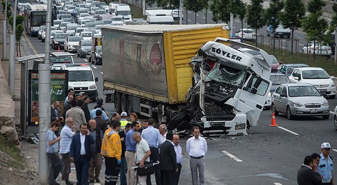 Ankara'daki trafik kazasında 12 yaralı var