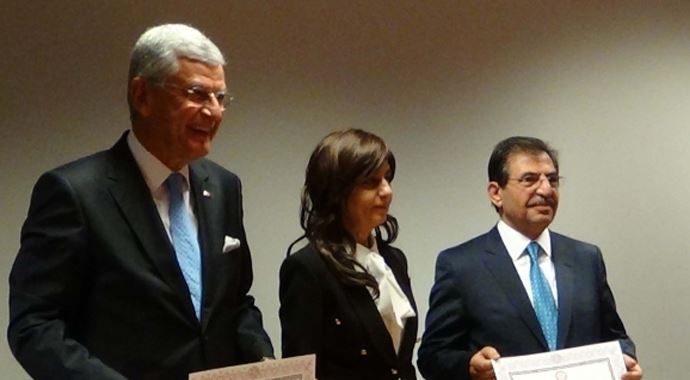 Bakan Bozkır&#039;dan seçim değerlendirmesi