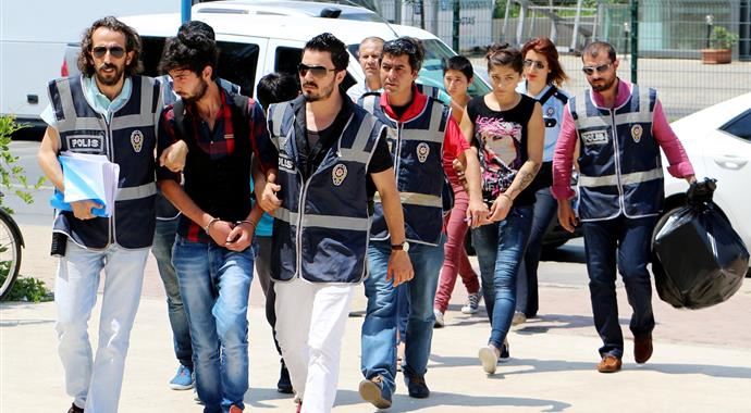 Alanya'daki cinayette 4 kişi tutuklandı Alanya'daki cinayette 4 kişi tutuklandı