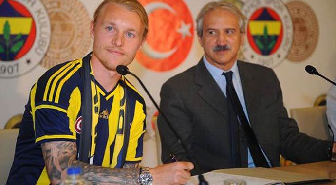 Simon Kjaer çubukluyu giydi imzayı attı