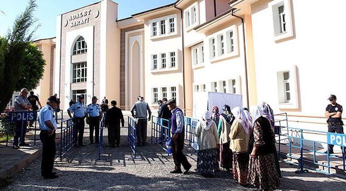 Ermenek'teki maden faciası davasında tutuklama kararı Ermenek'teki maden faciası davasında tutuklama kararı