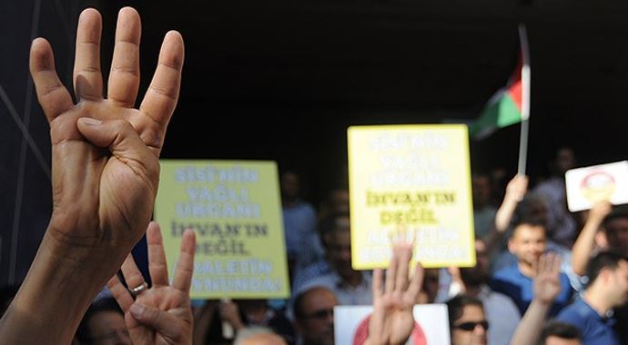 Mursi'ye idam kararı protesto edildi Mursi'ye idam kararı protesto edildi