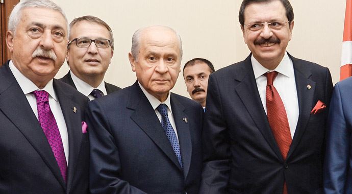 STK'lardan liderlere: 'Gemiyi kaptansız bırakmayın, uzlaşın' STK'lardan liderlere: 'Gemiyi kaptansız bırakmayın, uzlaşın'