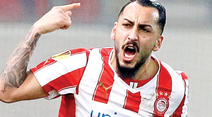 Pereira'nın gözdesi Mitroglou geliyor Pereira'nın gözdesi Mitroglou geliyor
