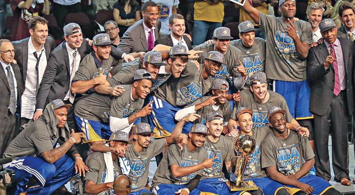 Warriors NBA&#039;in en büyüğü oldu
