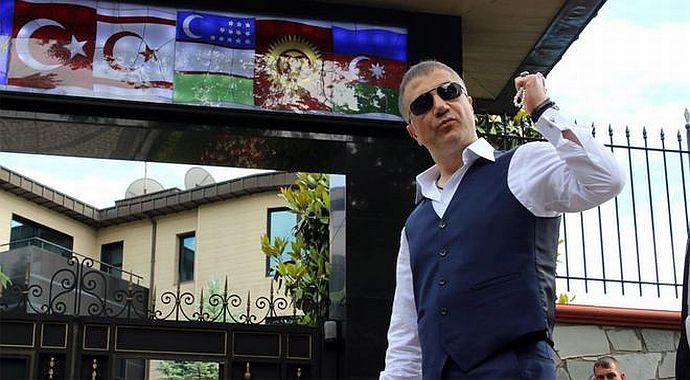 Sedat Peker Zekeriya Öz'ü bombaladı! Sedat Peker Zekeriya Öz'ü bombaladı!