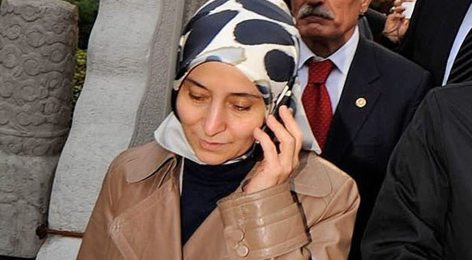 Sare Davutoğlu&#039;ndan  taziye telefonu