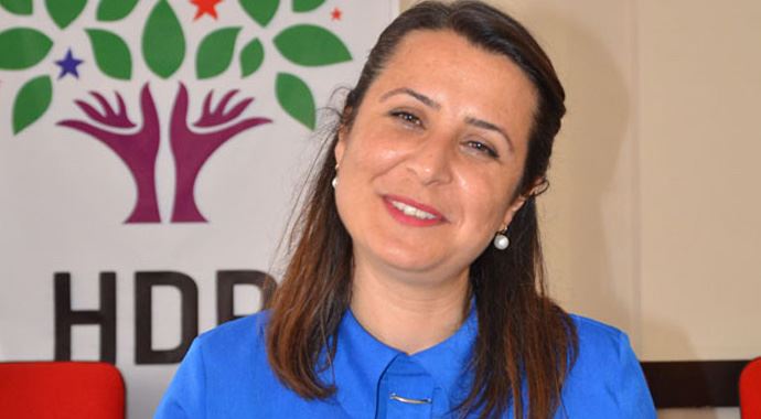 'Kadın bakanlığı kurulmalı' 'Kadın bakanlığı kurulmalı'