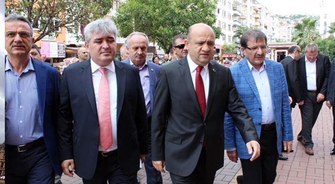 Bakan Işık'tan siyasi partilere çağrı Bakan Işık'tan siyasi partilere çağrı