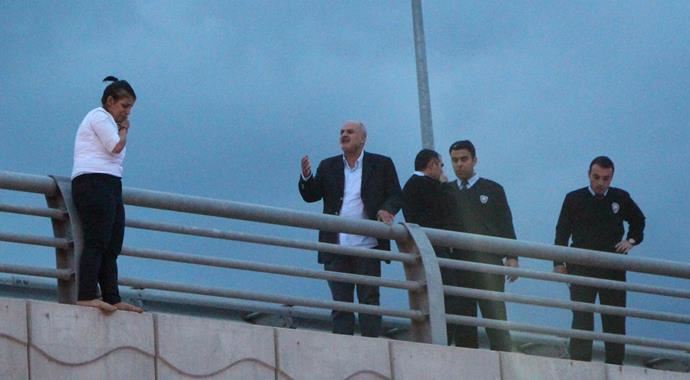 Erkek arkadaşı tarafından terk edilince... Erkek arkadaşı tarafından terk edilince...