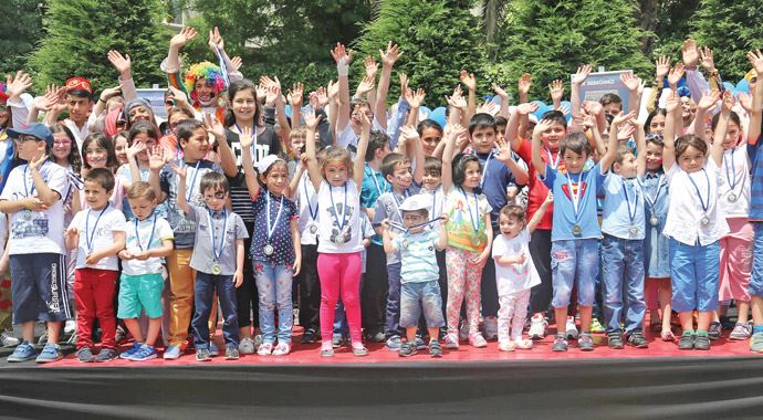 Türkiye Hastanesi'nde doğan çocuklar buluştu Türkiye Hastanesi'nde doğan çocuklar buluştu
