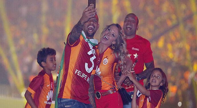 Melo ve ailesi için şok iddia! Melo ve ailesi için şok iddia!