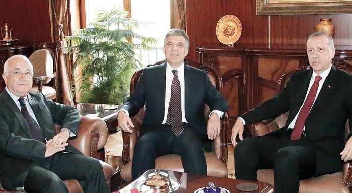 1 No'lu odada üçlü zirve 1 No'lu odada üçlü zirve