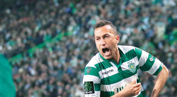 Galatasaray&#039;dan sol bek sürprizi