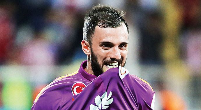 Emre Çolak&#039;a 300 bin TL bonus