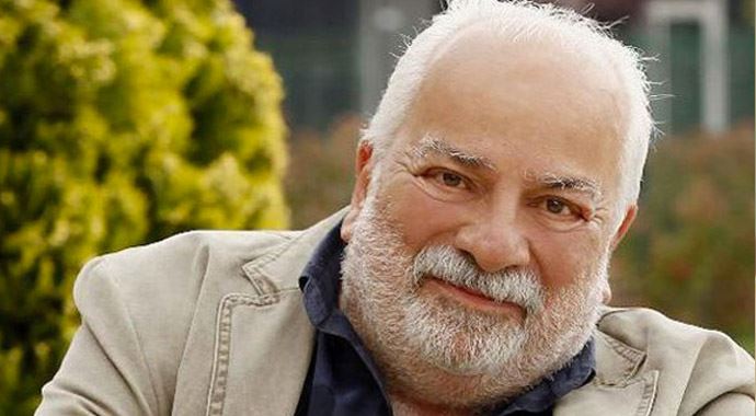 Her ay iki ünlü hayatını kaybetti