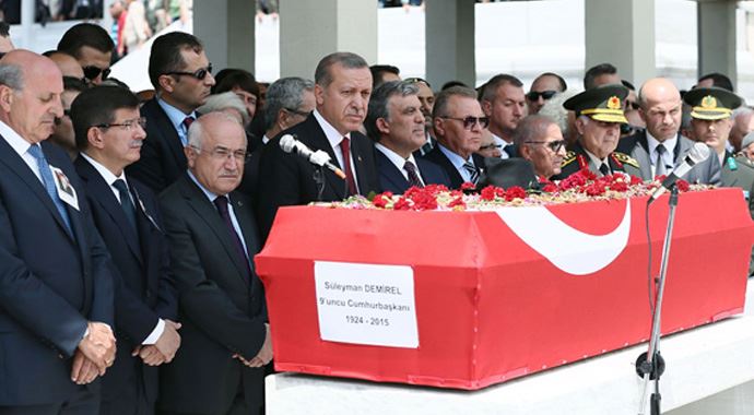 Erdoğan&#039;dan Demirel ailesine büyük jest